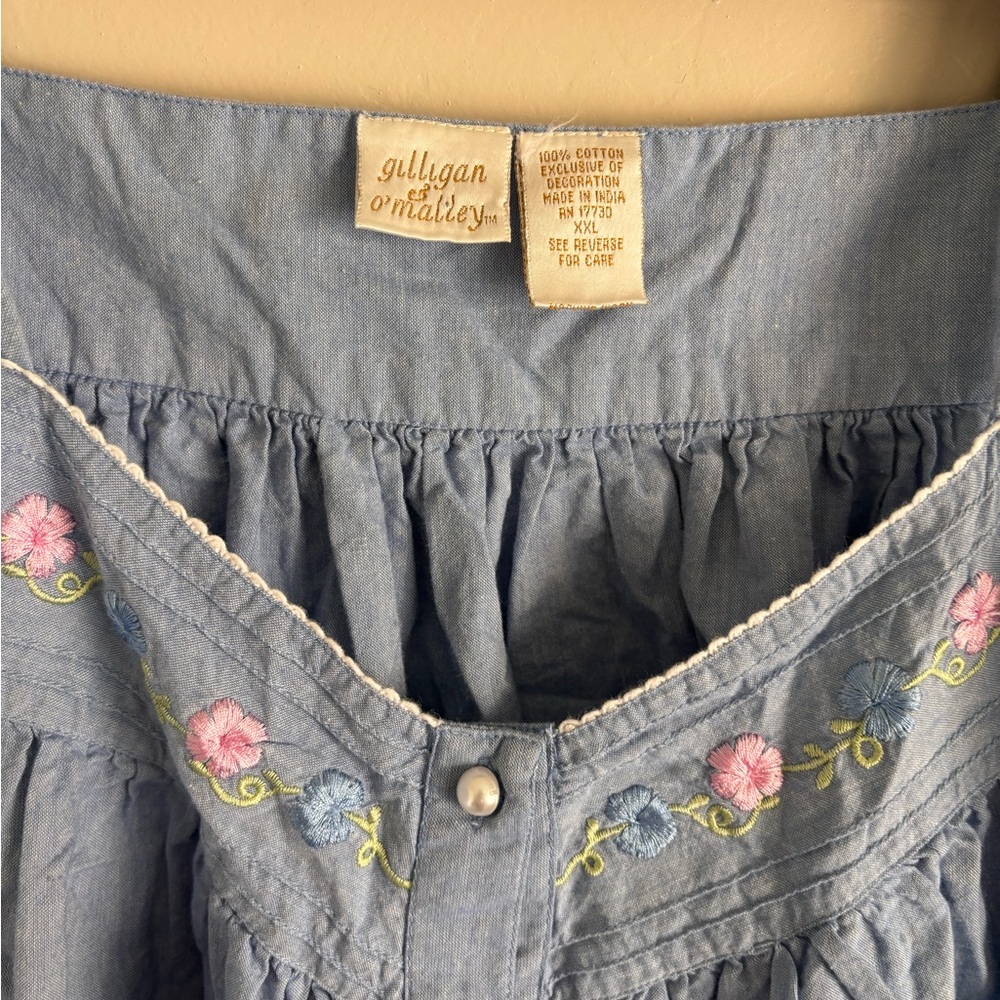 Vintage Gilligan & O'Malley Size XXL Blue Floral Trim 100% Cotton Sleepwear - Picture 3 of 3